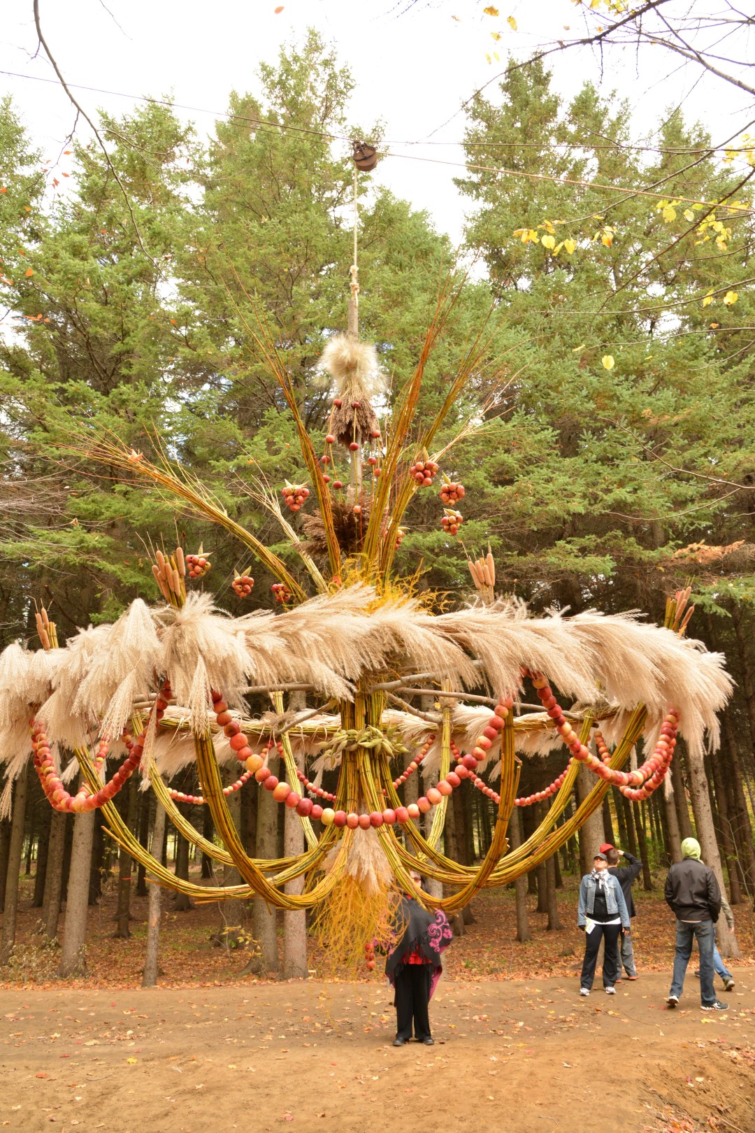 En tout, 18 artistes ont participé à la septième édition du Land Art 2013, à Mont-Saint-Hilaire, à la fin du mois d'octobre.
