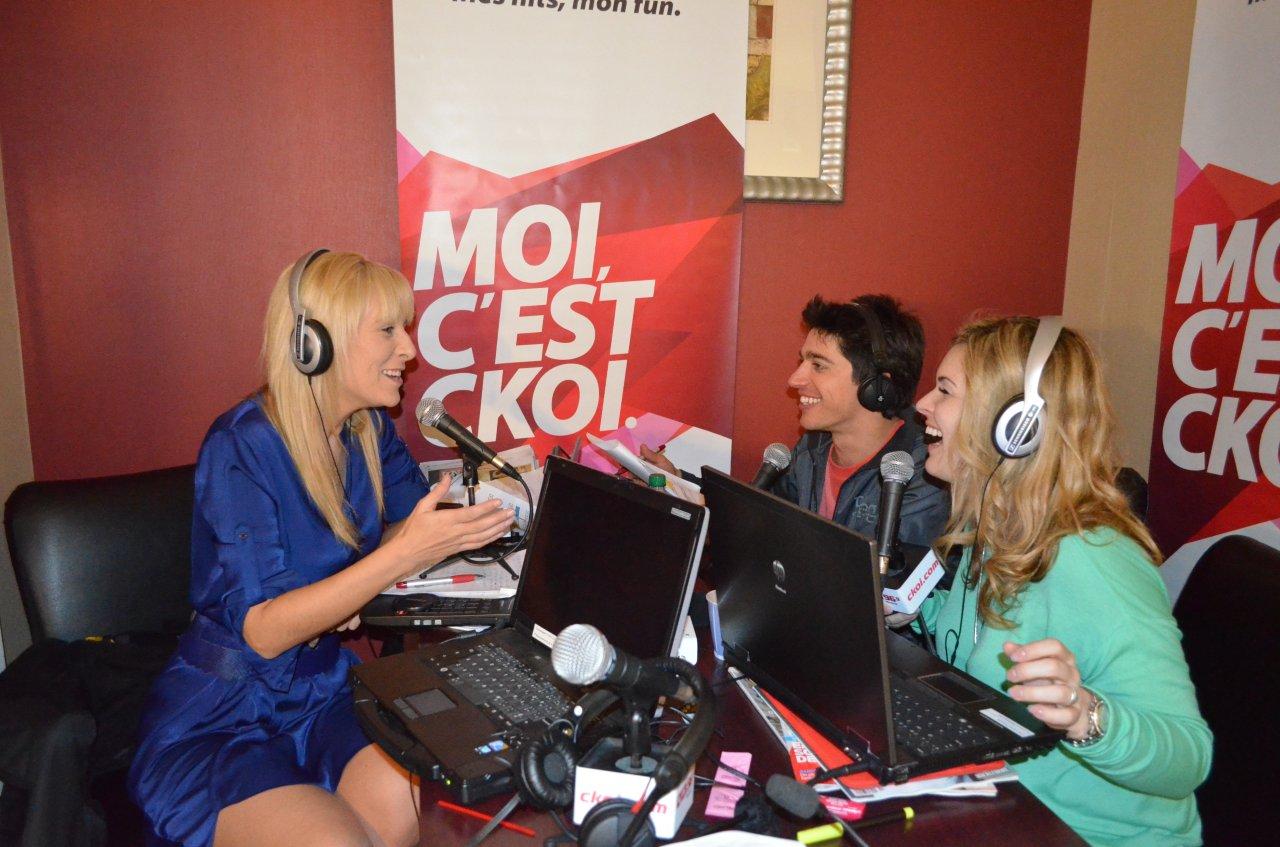 Stéphanie Drolet et Kim Rusk ont retrouvé leur collègue Yan England pour l’enregistrement de leur émission matinale, en direct de Hollywood.