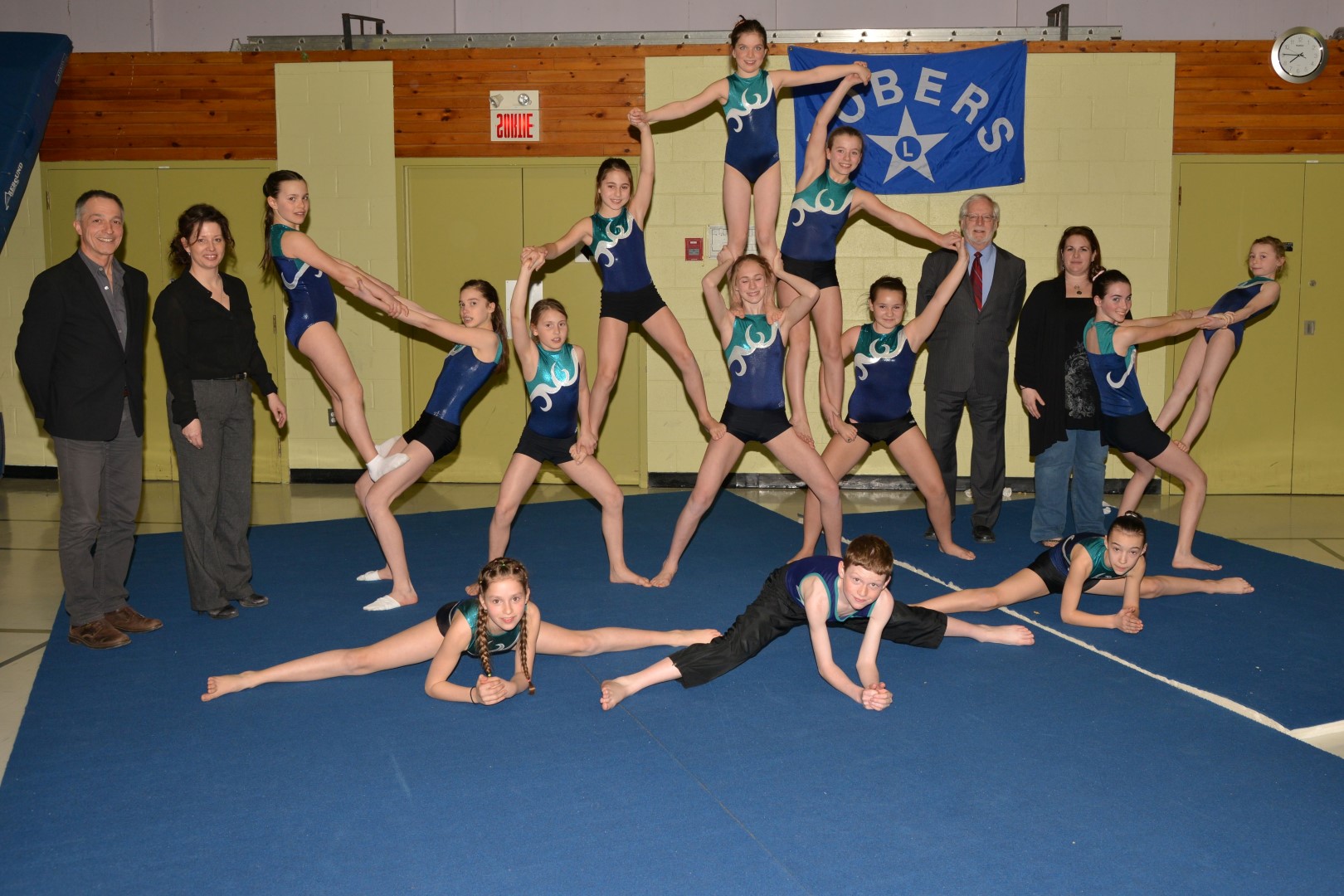 Acro-Gym Lobers existe depuis 30 ans. Six entraîneurs travaillent auprès d’une centaine de filles et de garçons de 3 à 17 ans.