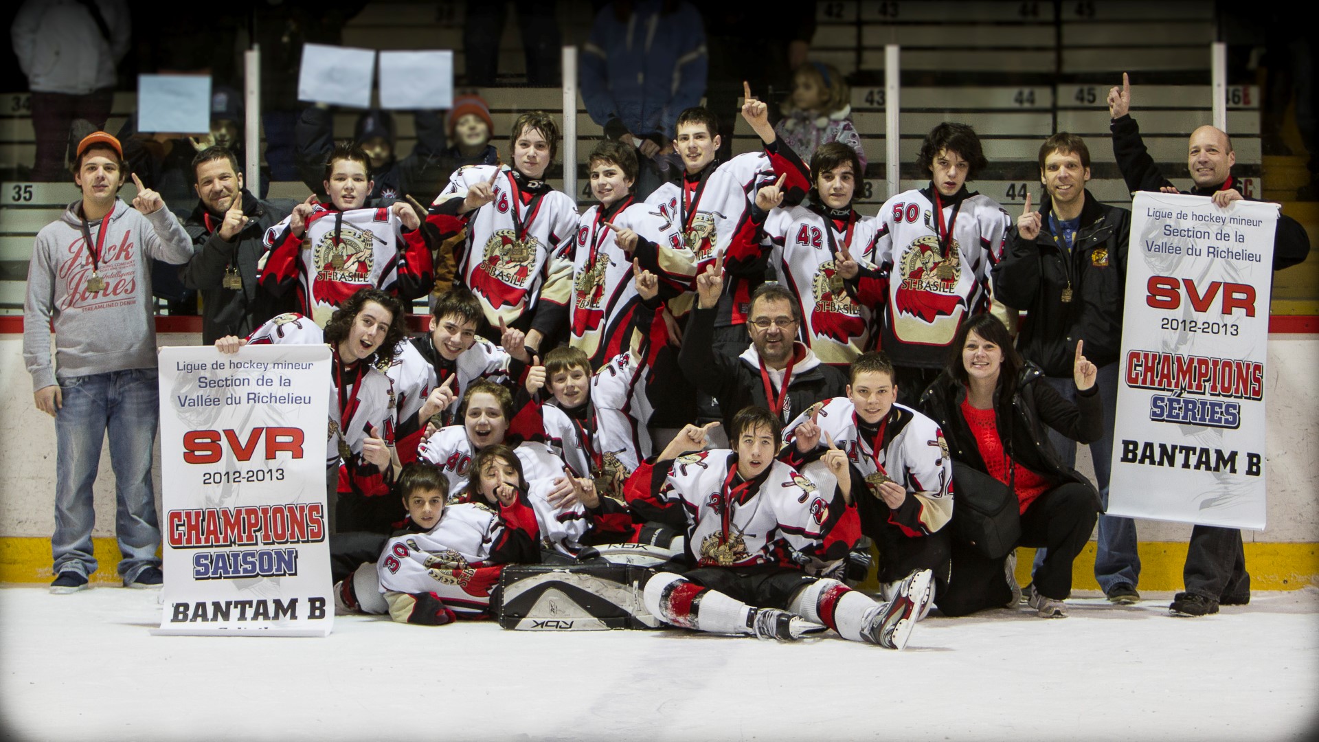 Rangée du haut : Cédric Morin (entraîneur), Alex Gauthier (entraîneur), William Gauthier, Alexandre Gallant, Alex Ménard, Tom Lachance, Adam Tremblay, Alex Morin, Marco Montminy (entraîneur), Guy Brousseau (entraîneur). Rangée du bas : Nicolas Forlini, Marc-Antoine Brousseau, Raphaël Daraîche, Samuel Marcil-Perreault, David Robillard, Dave Marsolais (gardien), Steven Bonnette-Emond, Christian Morin (entraîneur-chef), Émeric Montminy, Sophie Bonin (gérante).