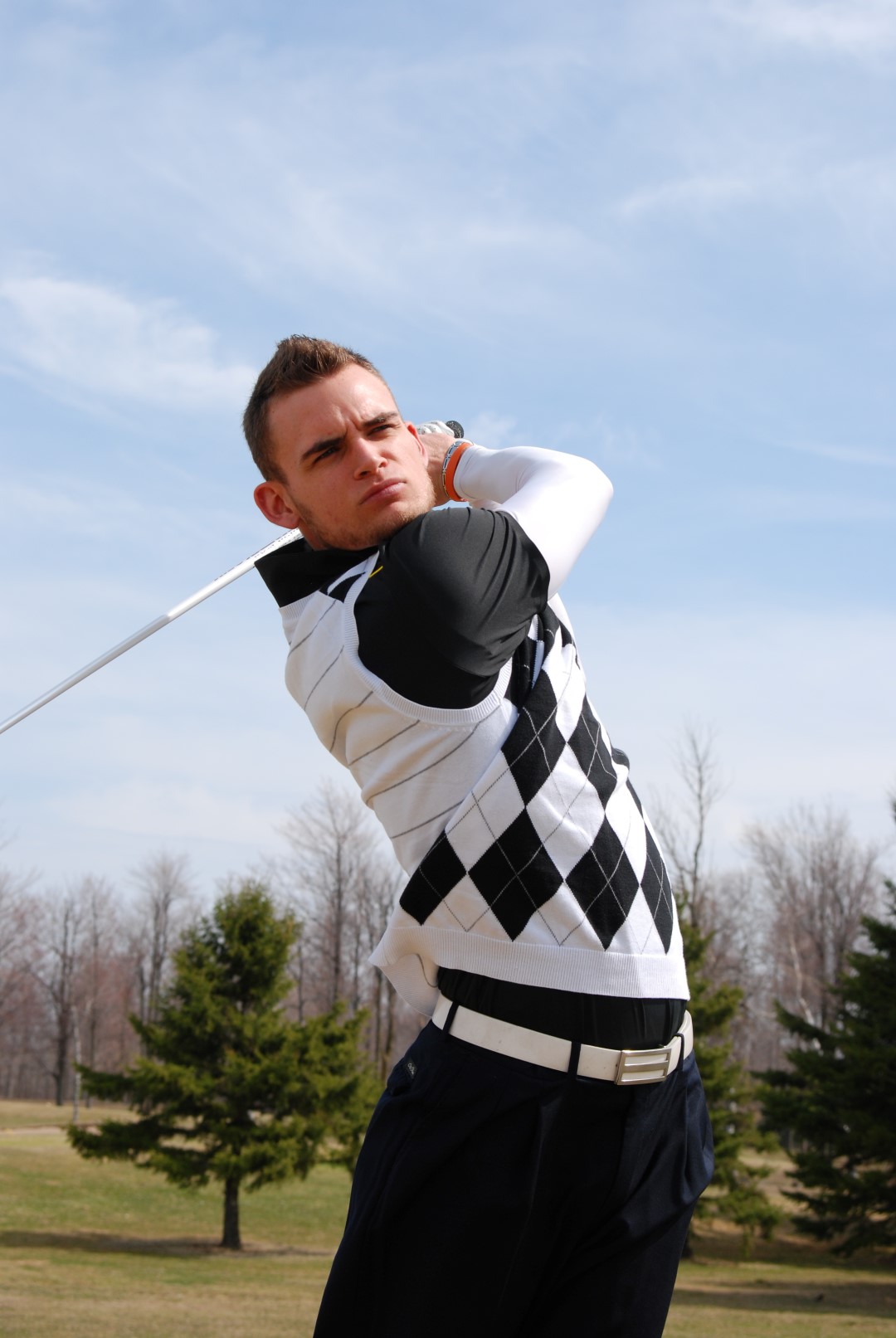Alexandre Ouellet, entraîneur pour les golfeurs malentendants.