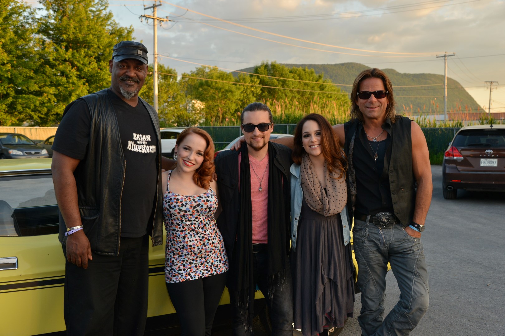 Brian Tyler, Jérôme Couture, Andie Duquette, Rick Hughes et Alexe Gaudreault étaient tout sourire avant de monter en scène au Festival d’été de la Vallée-du-Richelieu.