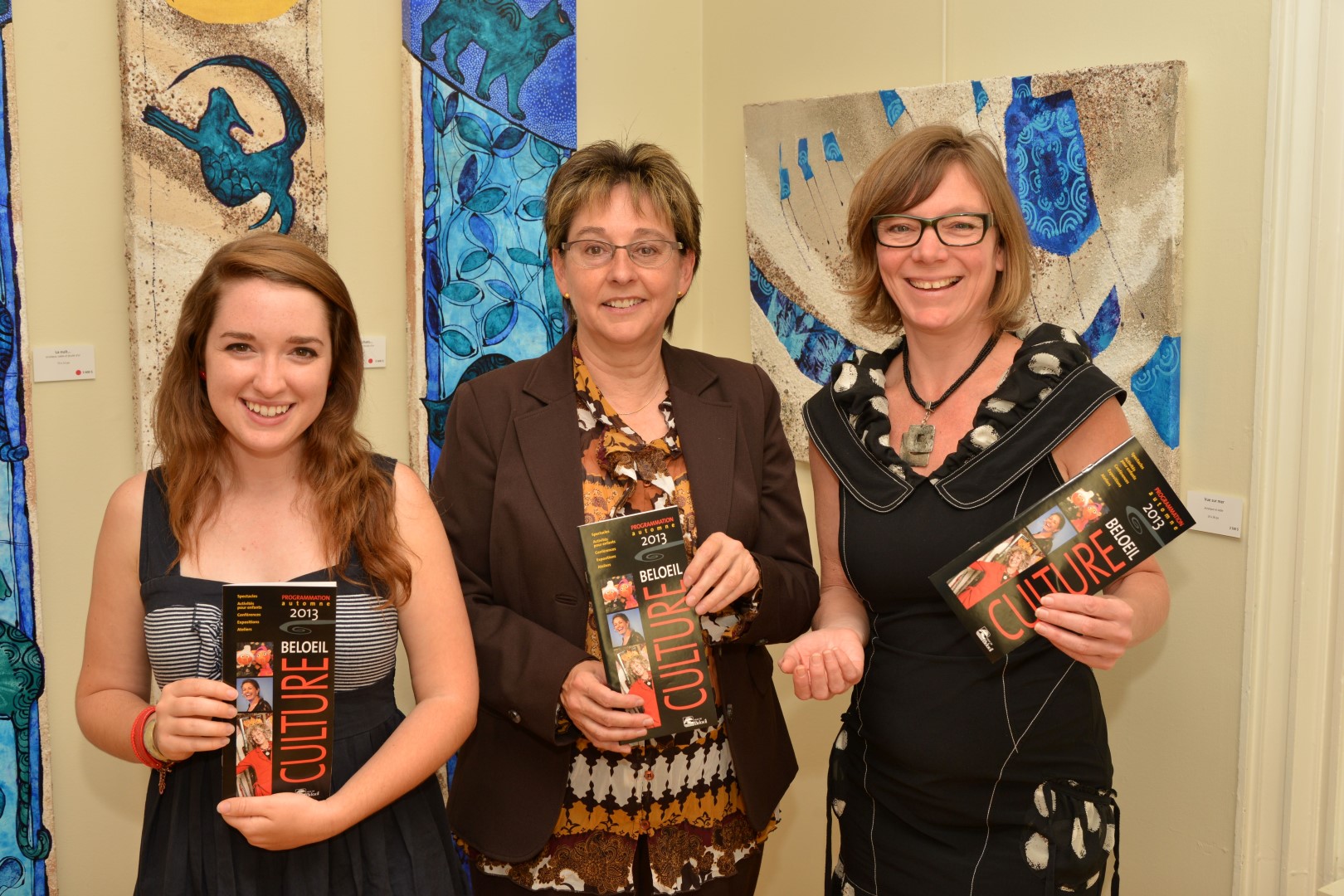 Stéphanie Laurin, chargée de projet culturel à Beloeil, Johanne Guevremont, directrice de la bibliothèque de Beloeil, et Chantal Lebel, coordonnatrice à la culture à Beloeil.