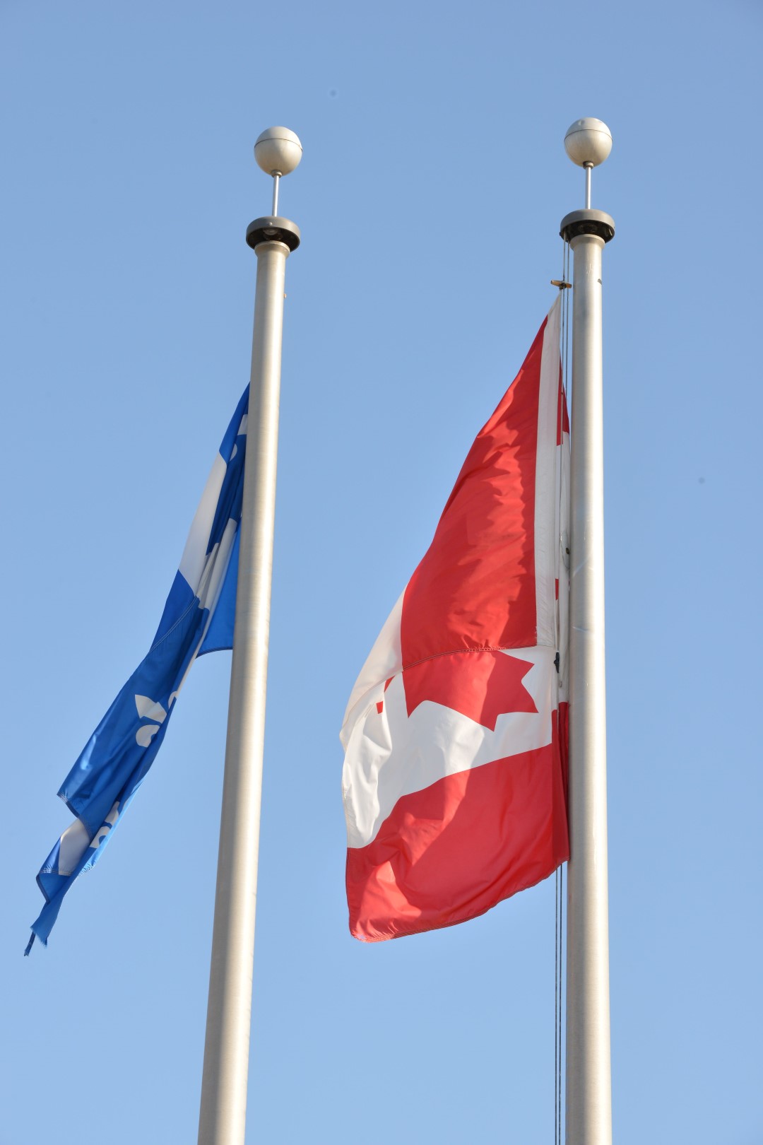 Le péquiste Pierre Duchesne remarque qu'une éventuelle séparation du Québec et du Canada n'est, en général, pas le sujet qui est abordé en premier.