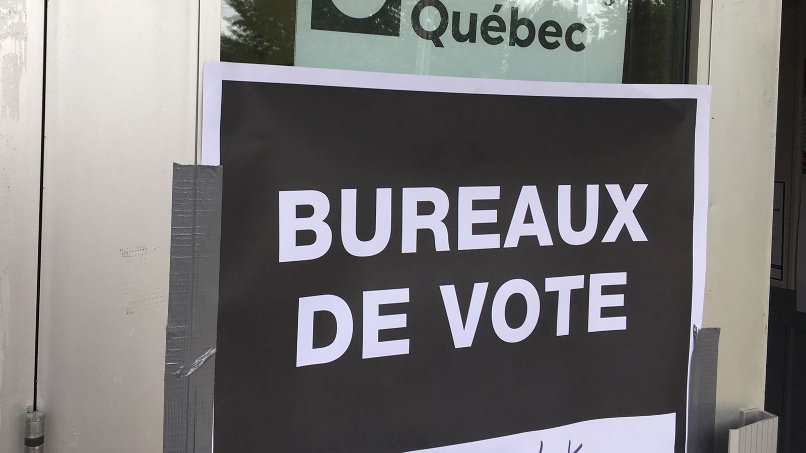 N'oubliez pas de faire votre devoir de citoyens jusqu'à 20h ce soir
