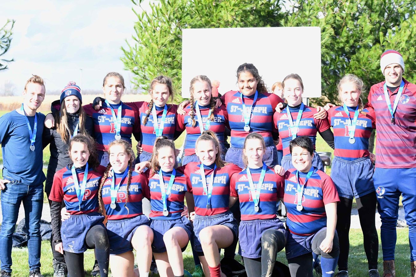 Rugby: le RSEQ couronne ses championnes