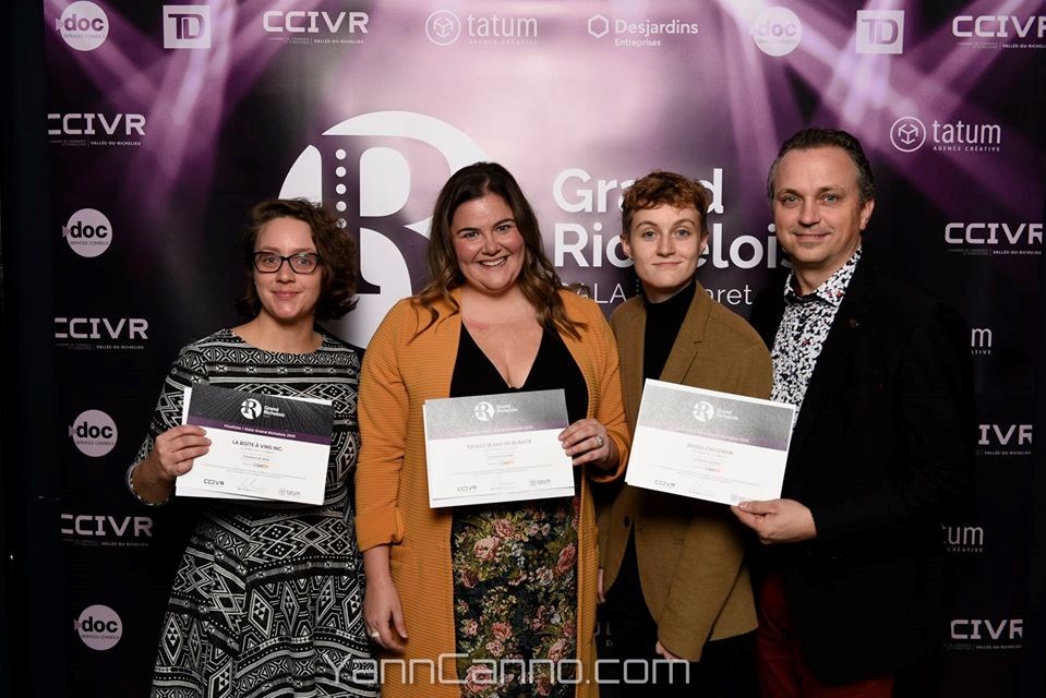 Les finalistes de la catégorie "Commerce de détail", présentée par L'OEil Régional:
- La Boîte à Vins
- Espace Blanc de Blancs
- Raoul Chagnon Jeux, Jouets, Vélos – à Mouton Village.
