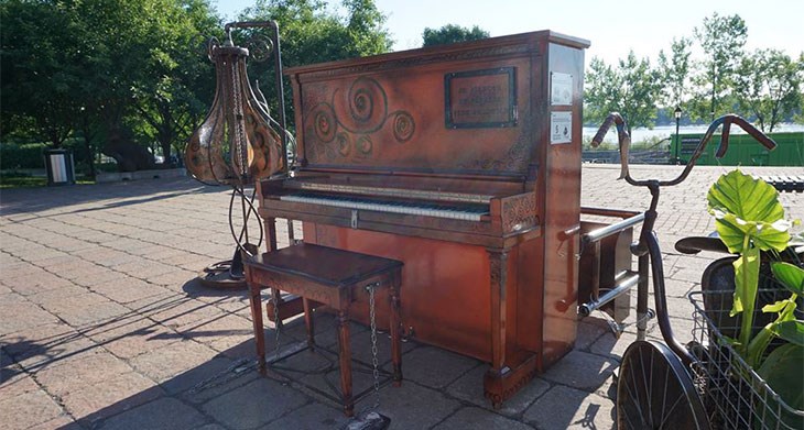 Dès le 14 juin, pianotez librement sur les pianos publics