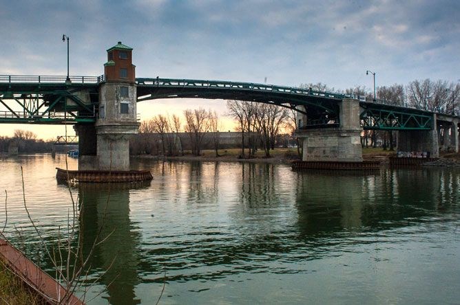 Restrictions ministérielles : les camions interdits sur le Pont Turcotte à Sorel-Tracy