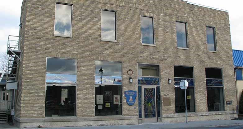 Chambly recycle les étagères de son ancienne bibliothèque