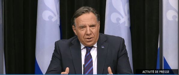 Fermeture prolongée des écoles durant les Fêtes : aucune décision n’a été prise dit Legault