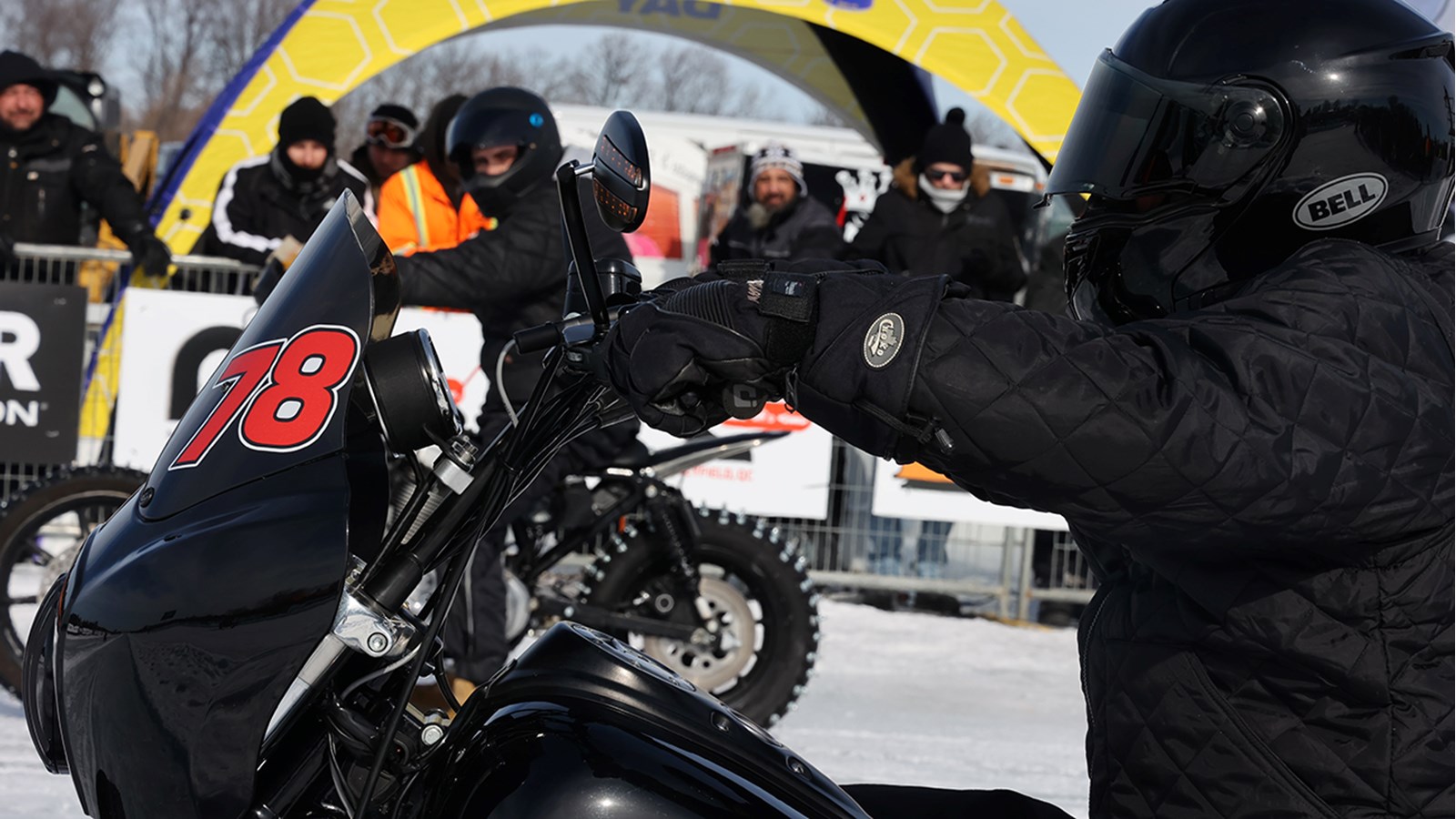 Un succès pour la 3e édition de la Harley Drag Race on Ice ce dimanche