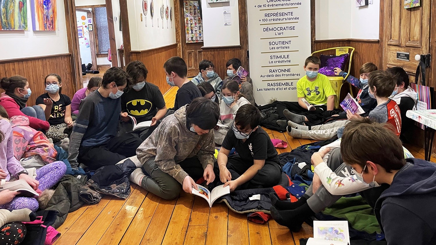 Mélanie Poirier a fait vivre une expérience en poésie aux jeunes de l’école de Durham-Sud