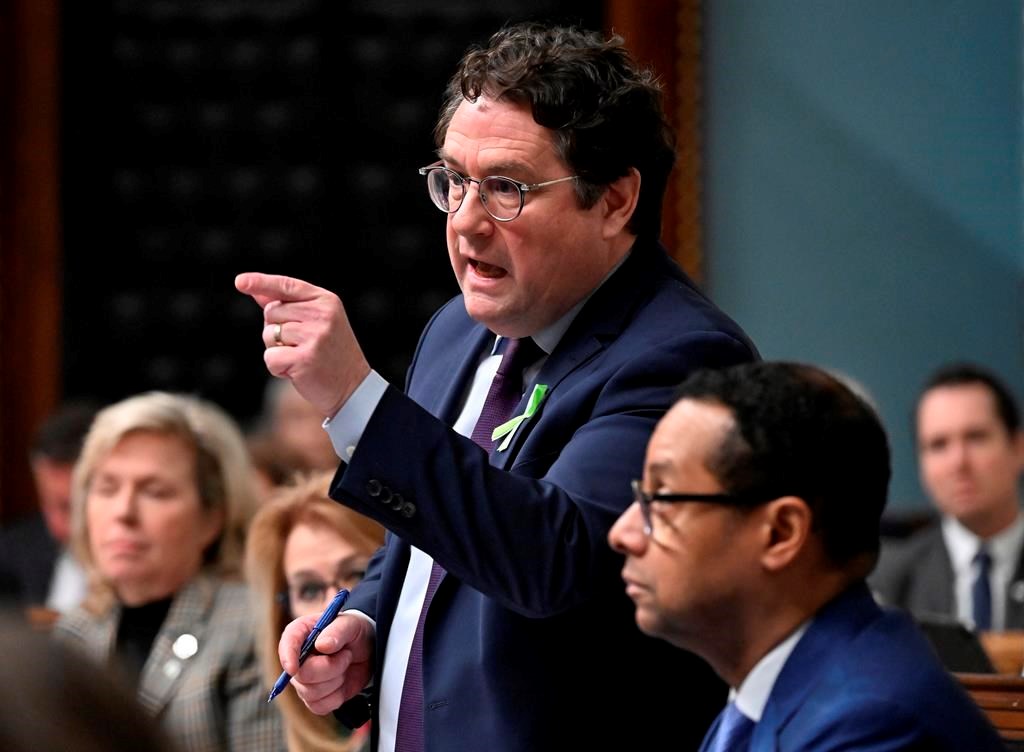Québec mènera une enquête générale sur les inconduites sexuelles en milieu scolaire