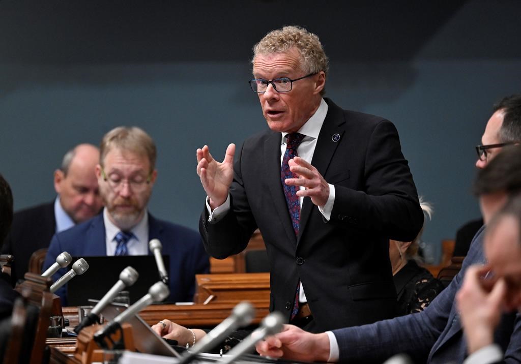 Projet de loi sur la construction: «Il n'y a rien d'exclu», assure Jean Boulet