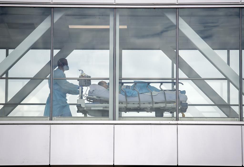 Le nombre de postes vacants encore en baisse au Québec