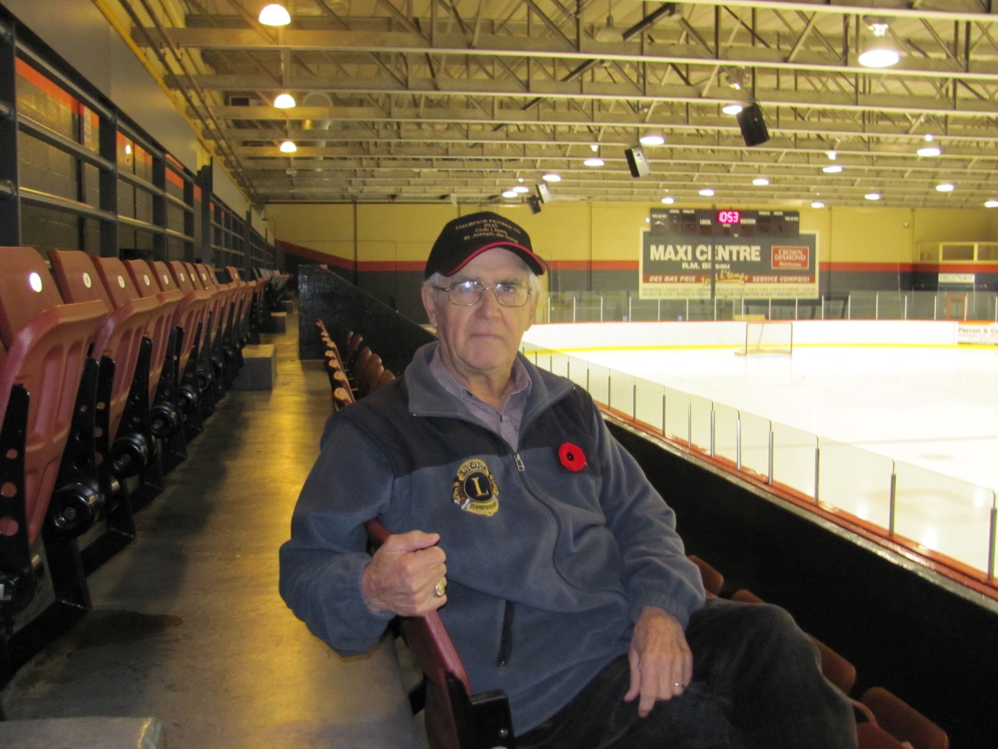 Lucien Doyle, coordonnateur du tournoi pee-wee des Lions de St-Joseph-de-Sorel qui aura lieu du 25 novembre au 4 décembre. (Photo: Pascal Cournoyer)