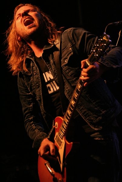 Malgré son répertoire varié, Hill promet de miser sur ses brûlots plus bluesy afin de souligner l’événement Bières et Blues d’Azimut diffusion en grand. (Photo: stevehillmusic.com)