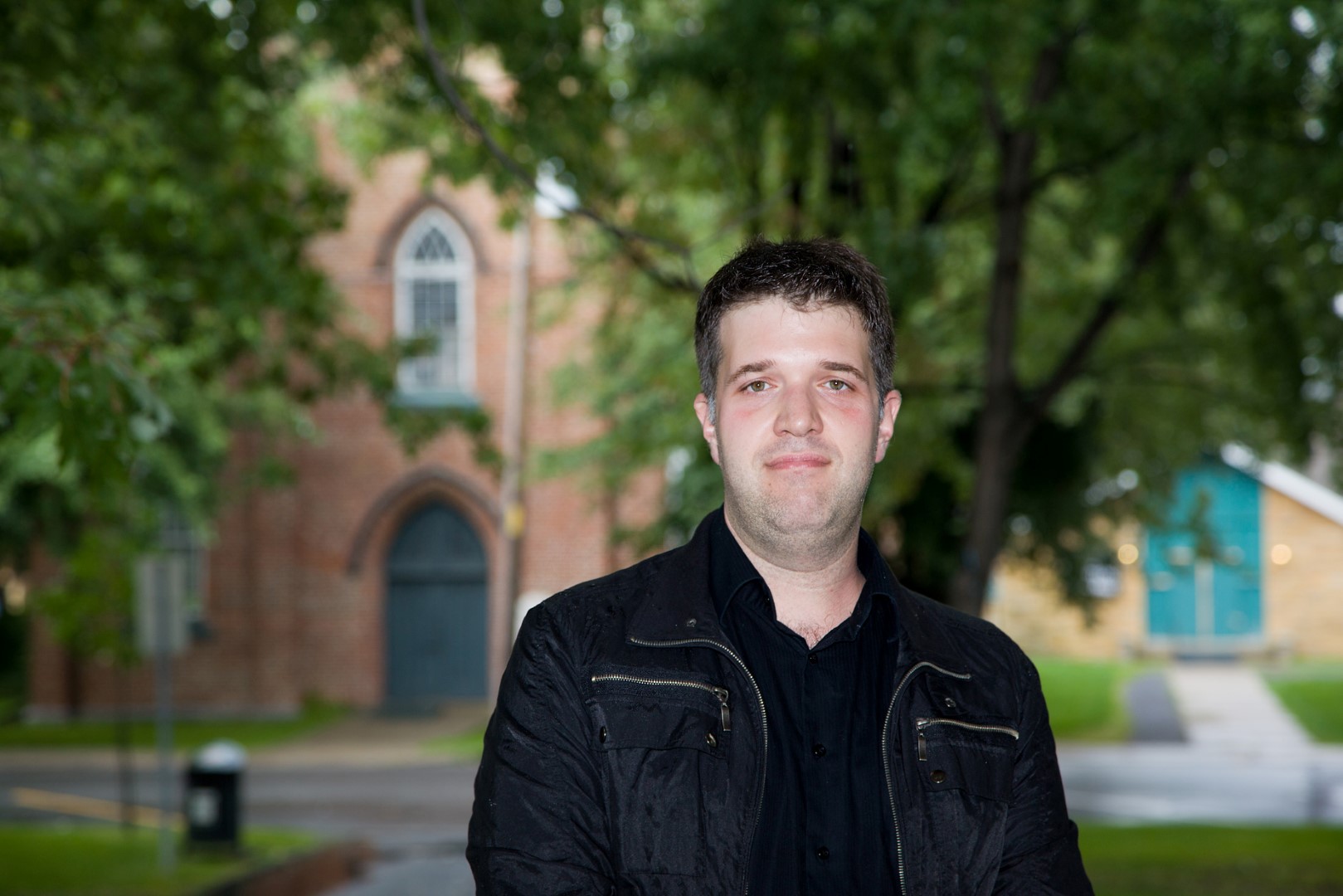« Je me sens privilégié puisqu’il s’agit d’un beau projet et ça me permet en plus de travailler dans la région. C’est assez merveilleux! Ce n’est pas tous les historiens qui ont cette chance… » - Mathieu Pontbriand (Photo : Pascal Cournoyer)