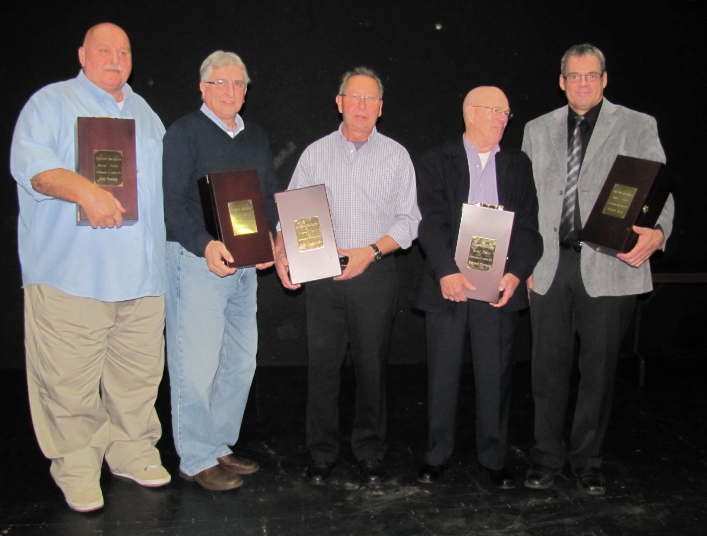 Guy Parent, Michel Péloquin, Noel Desfossés, Bernard Turcotte et Normand Aubin.