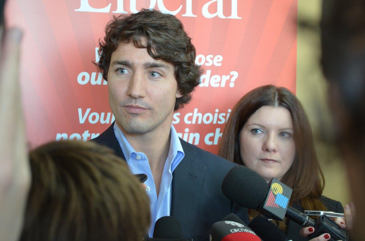 Le candidat Justin Trudeau a reçu l'appui de Geneviève Tellier, présidente de l’Association libérale de Bas-Richelieu–Nicolet–Bécancour.