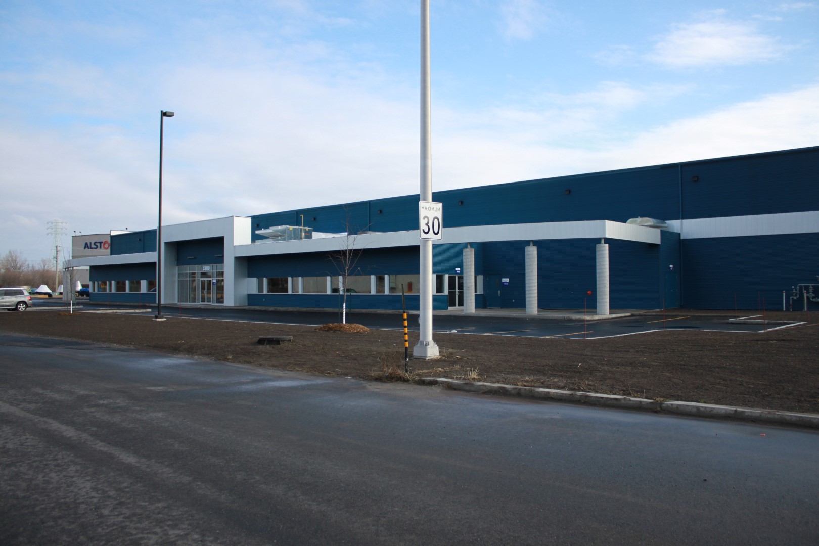 La nouvelle usine d’Alstom Énergie & Transport au parc industriel Ludger-Simard.