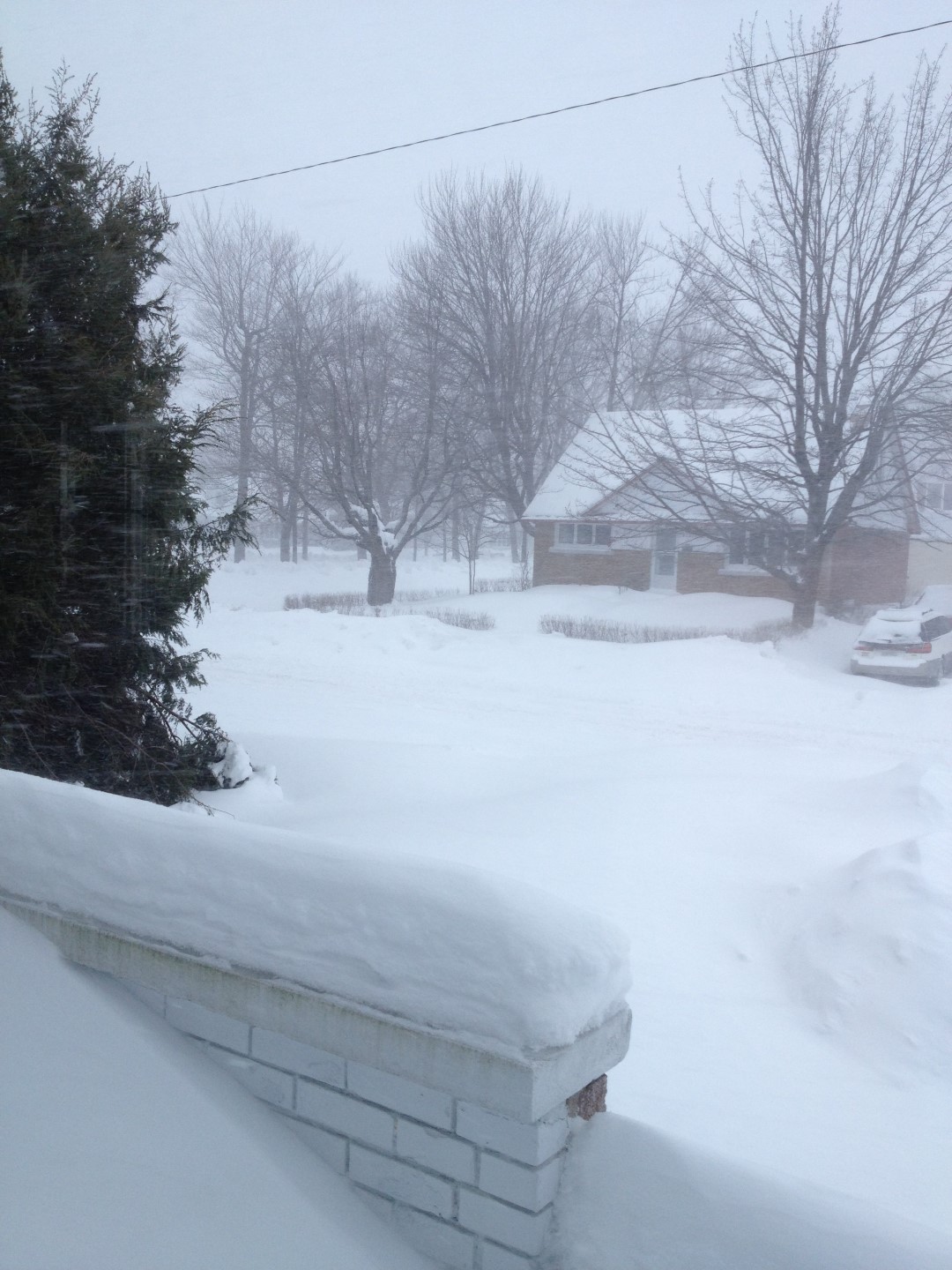 L'important système dépressionnaire en provenance des États-Unis devrait entraîner des accumulations de neige allant de 20 à 50 centimètres selon les endroits. Le secteur Tracy (photo) n'y échappe pas.