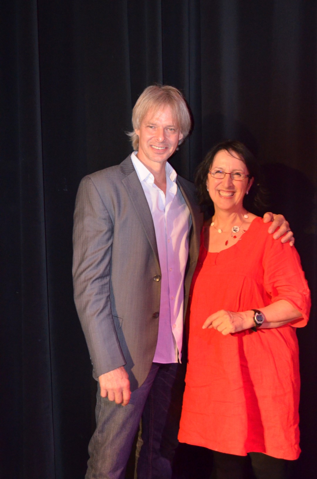 Louis Robitaille, directeur artistique des Ballets Jazz de Montréal et président d'honneur de Festidanse et Jocelyne C.Bibeau des Productions Multi-Art et organisatrice de l'événement.