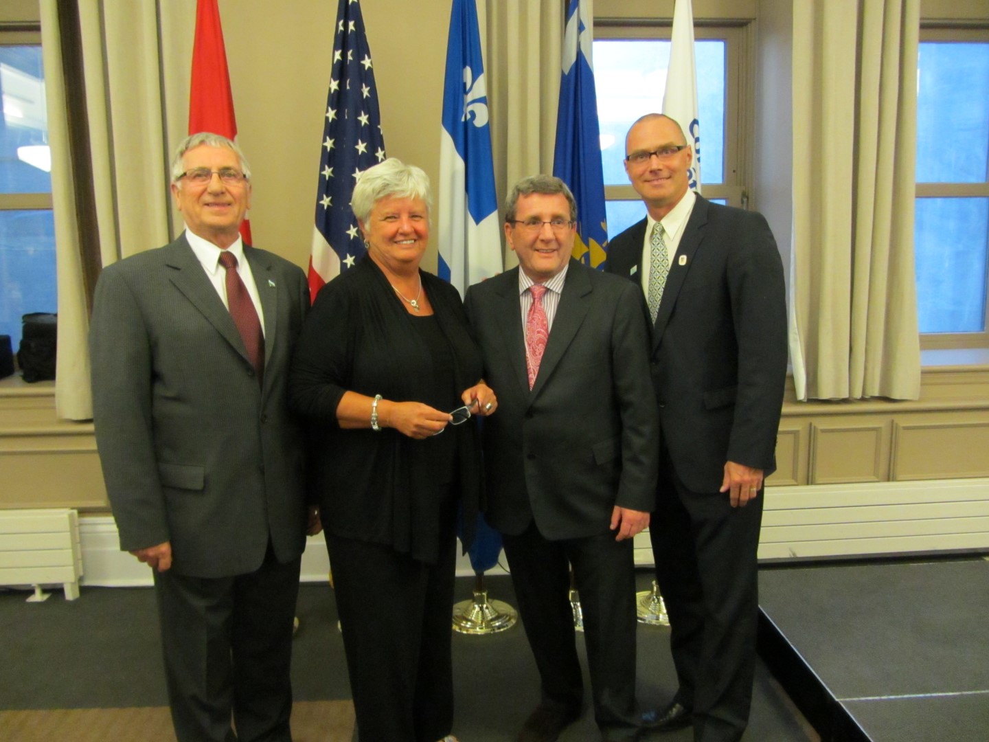 Réjean Dauplaise, maire de Sorel-Tracy; Suzanne Dansereau, mairesse de Contrecœur; Régis Labeaume, maire de Québec et Martin Damphousse, maire de Varennes.