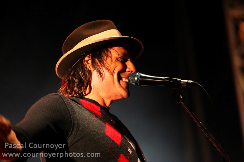 Jean Leloup, tout sourire