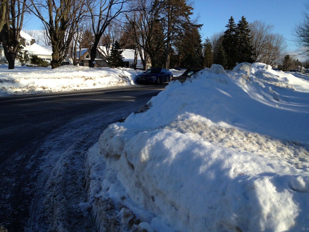 L’opération de déneigement, enclenchée à la suite de la tempête du 27 décembre, est complétée, mais il reste du travail à faire.