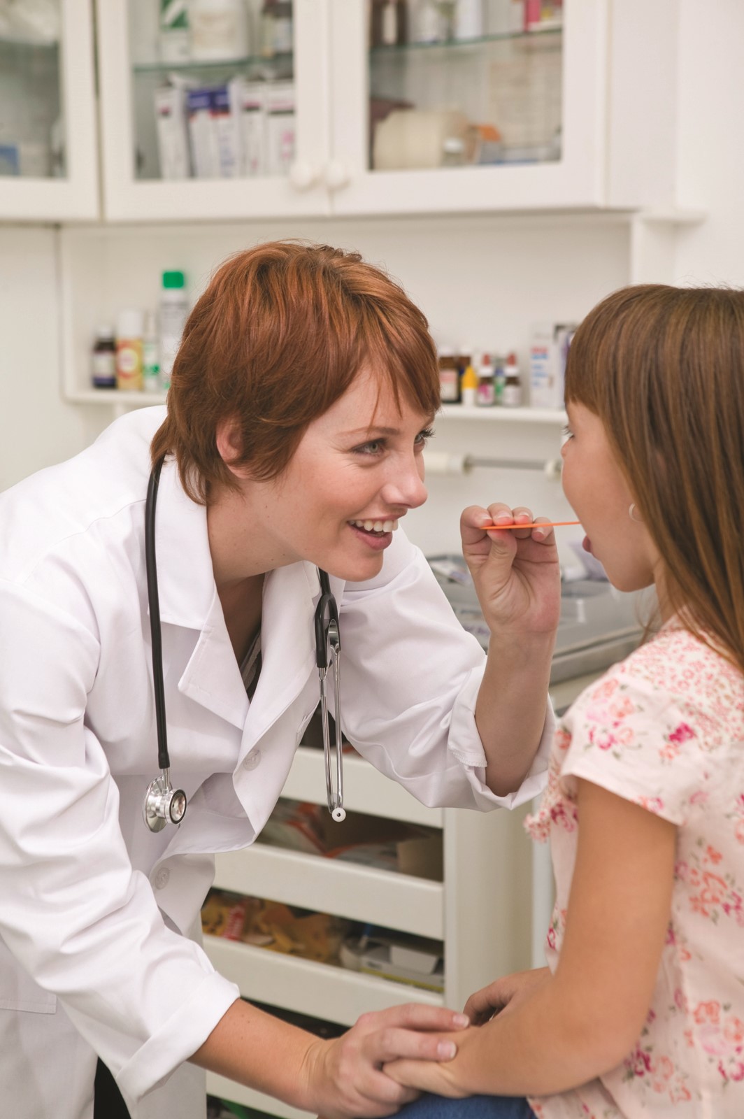 Le recrutement de médecins et de spécialistes de la santé doit se faire à l'extérieur de la région.