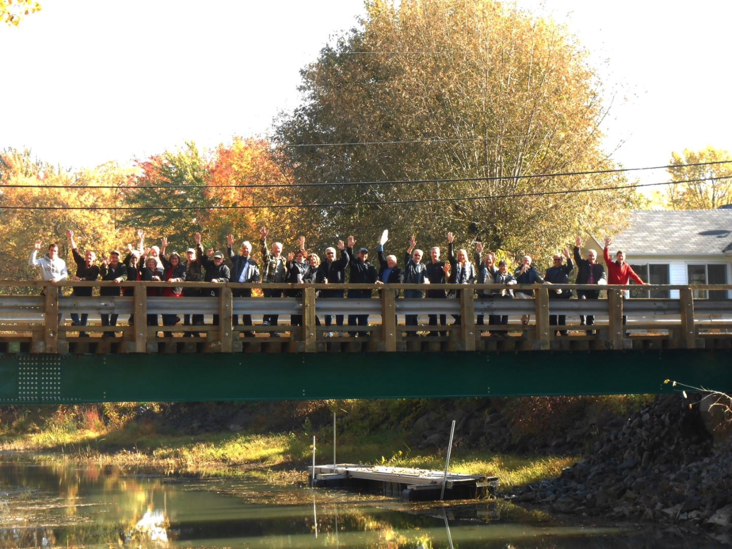 L'inauguration officielle du pont de l'Île-aux-Fantômes, le 11 octobre.