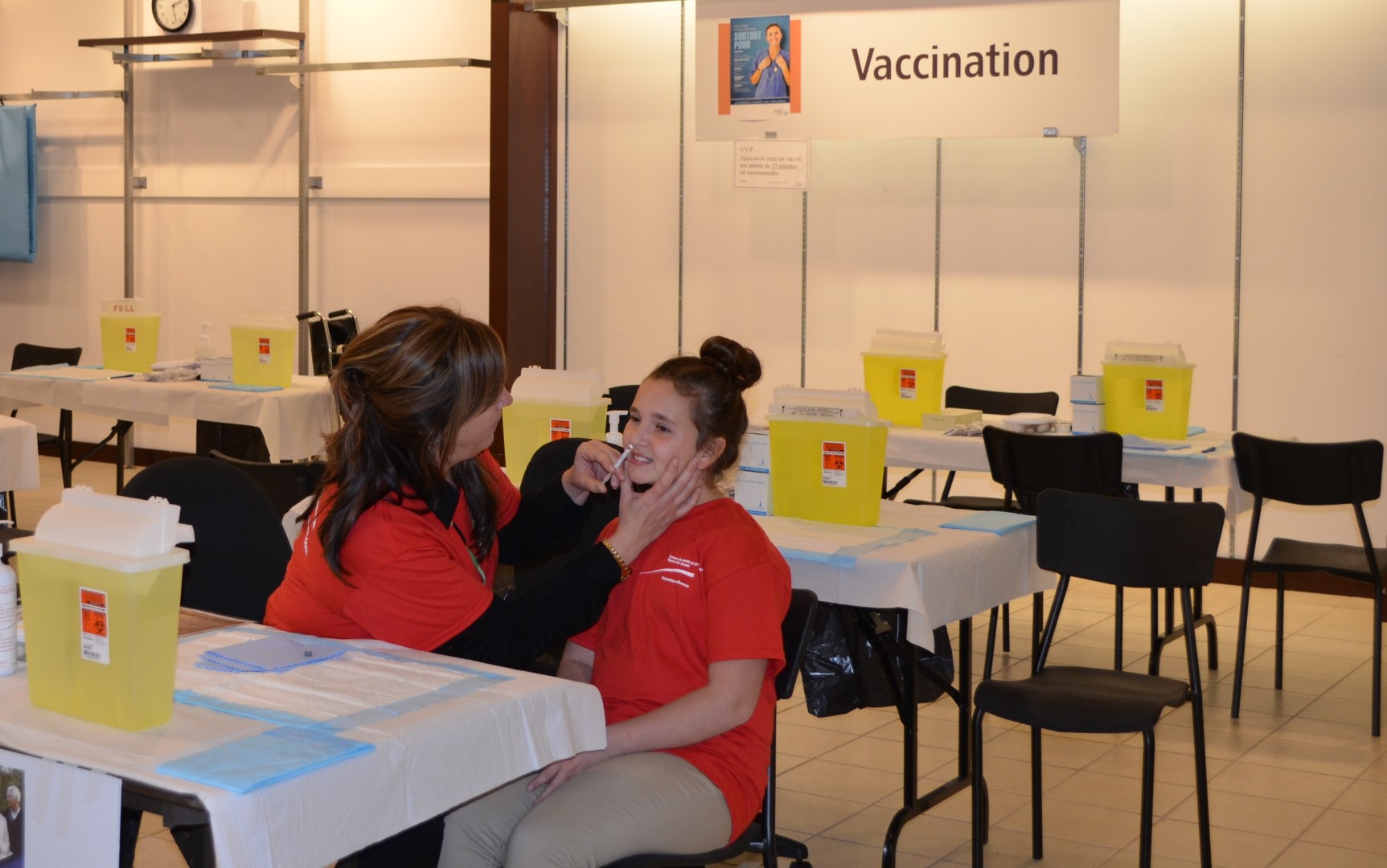 Les enfants de 2 à 17 ans qui ont une maladie chronique peuvent profiter d'un vaccin intranasal et ainsi être vaccinés sans se faire piquer.