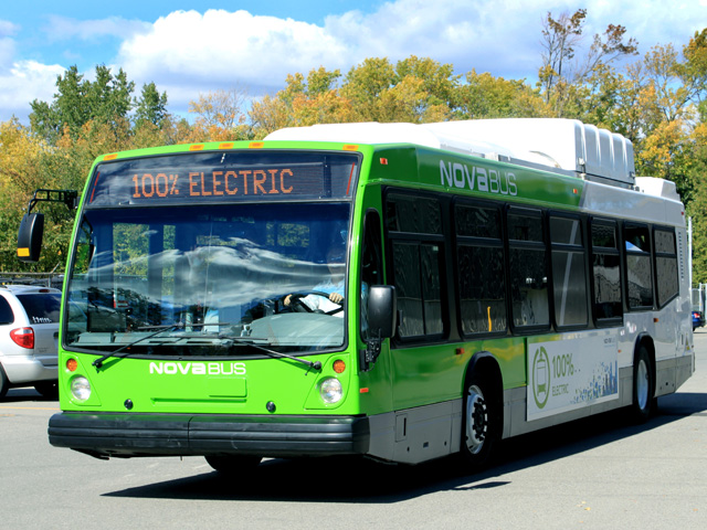 Un autobus Nova LFSe 100% électrique.