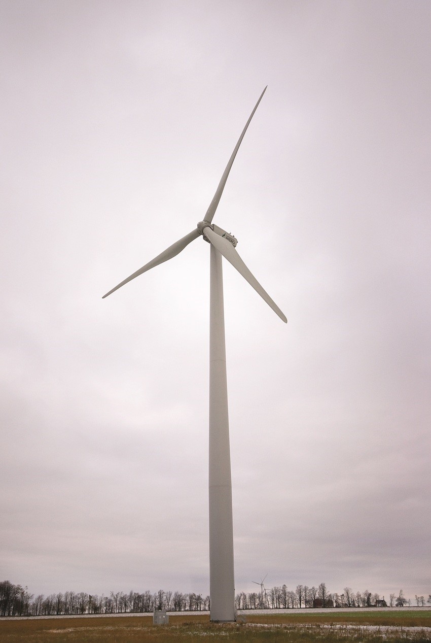 Le Comité contre les éoliennes que le secteur ne soit pas assez venteux pour faire tourner les pales.