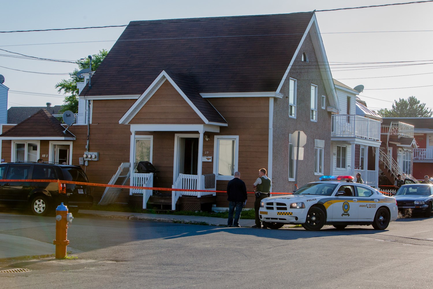 Les policiers ont notamment effectué une perquisition dans une résidence située coin des rues Limoge et Alfred, à Sorel-Tracy.