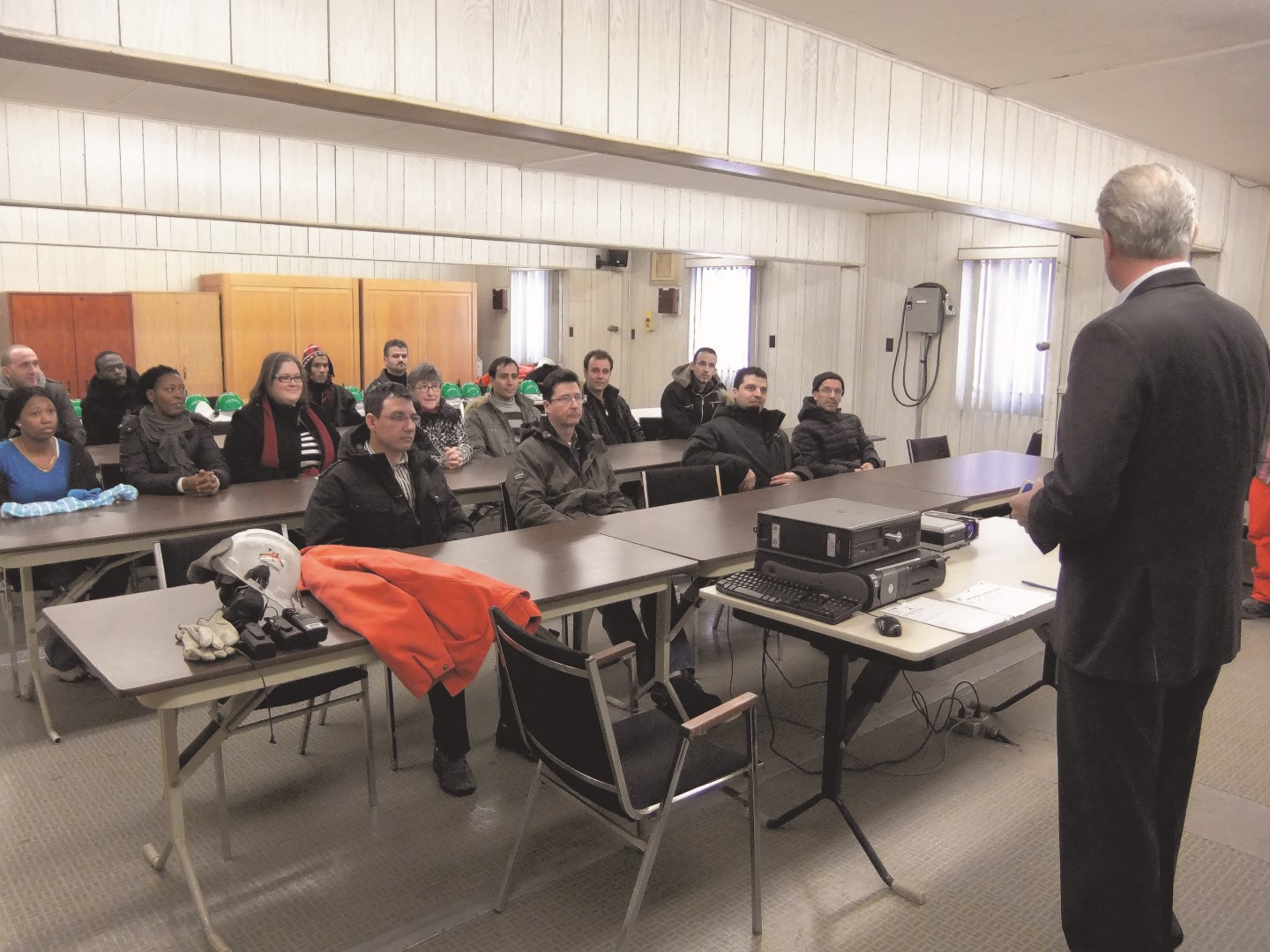L'Orienthèque a déjà convié des immigrants à une visite de l'aciérie Arcelor Mittal pour les inciter à s'installer dans la région.