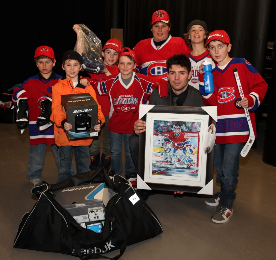 Les sept jeunes hockeyeurs ont eu la chance de rencontrer Carey Price.