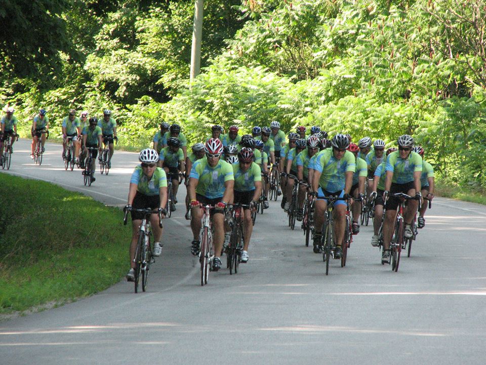 Les cyclistes du Défi Vélo Lussier sont attendus à la ligne d’arrivée le 12 juillet, vers 18 h, au Carré Royal.