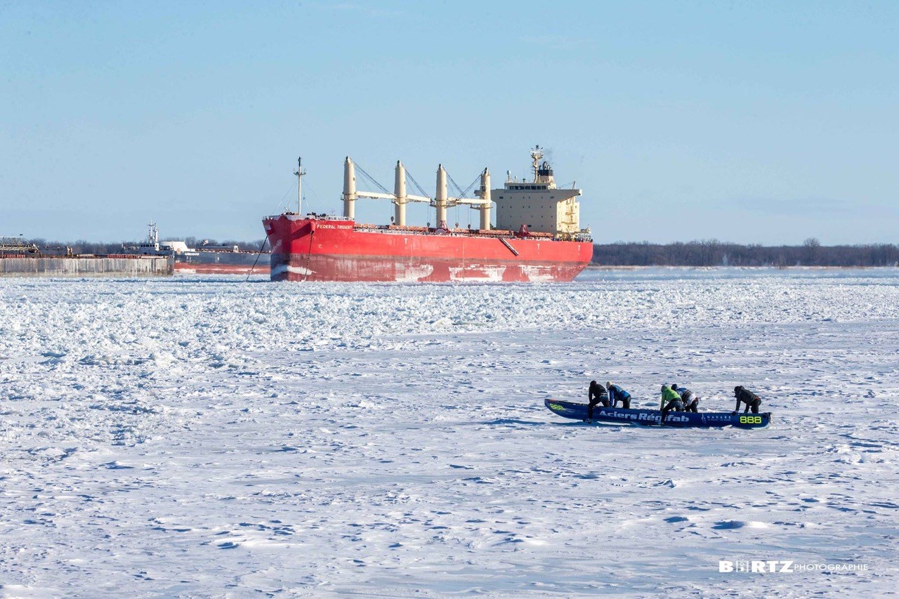 Canot à glace : l’équipe soreloise emboite le pas des courses du Circuit québécois de canot à glace