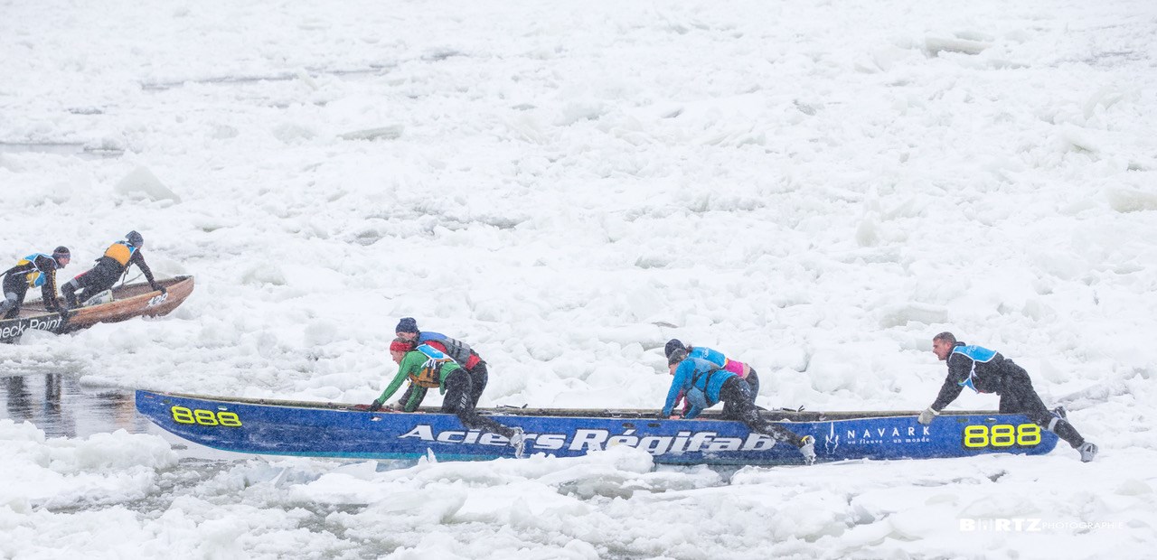 L’équipe de canot à glace locale lors de la Course du Carnaval le 4 février dernier