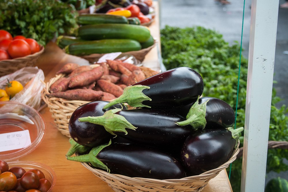 Chaque boîte contiendra un assortiment thématique de 9-12 produits régionaux.