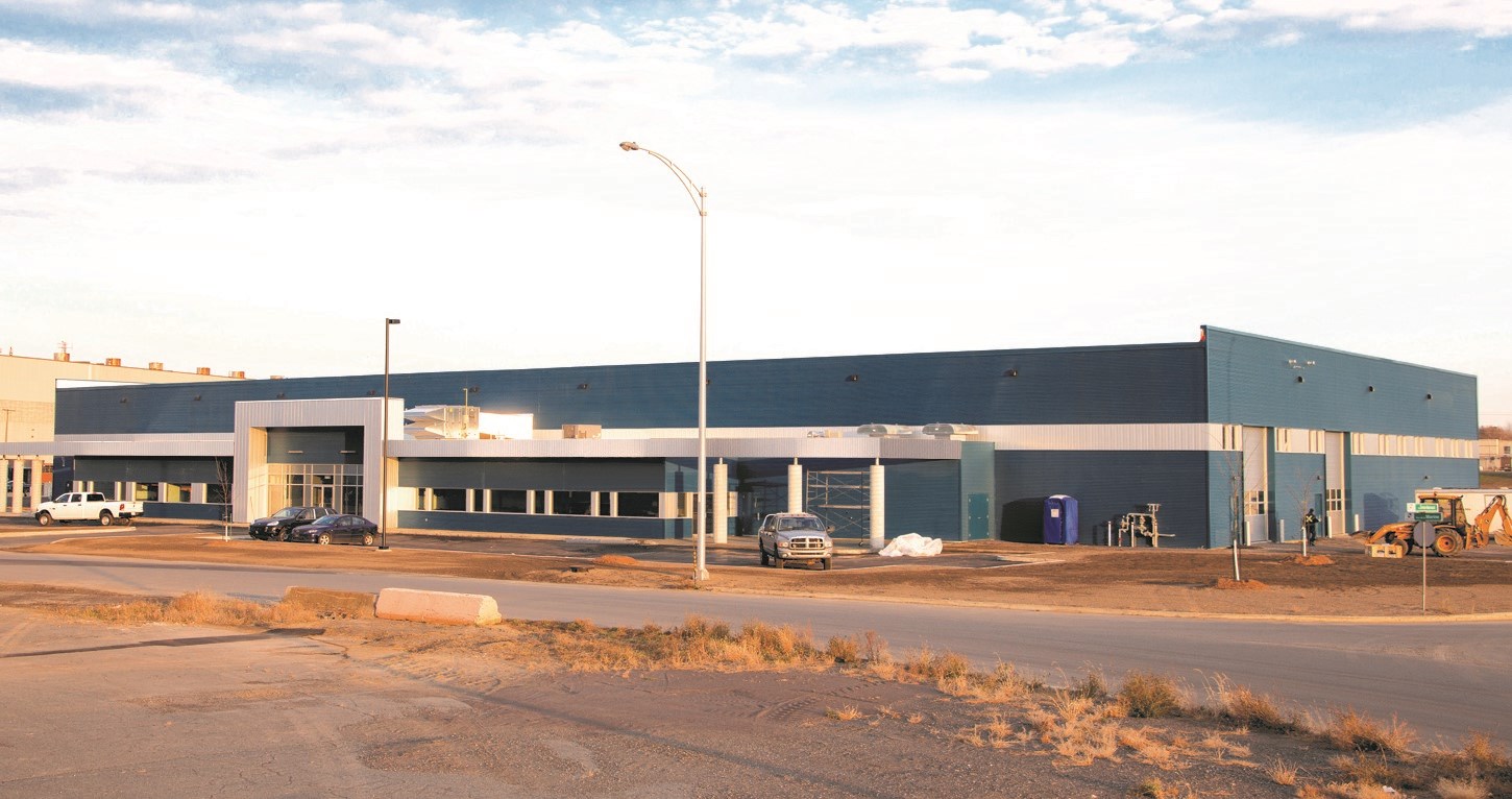 Alstom possède déjà un bâtiment pour le transport, à Sorel-Tracy. L'entreprise a annoncé des engagements ambitieux renforçant ses assises au Québec. Ces engagements incluent (…) l’expansion des activités pour les sites manufacturiers de La Pocatière et de Sorel-Tracy "grâce à des opportunités accrues basées sur leurs expertises".