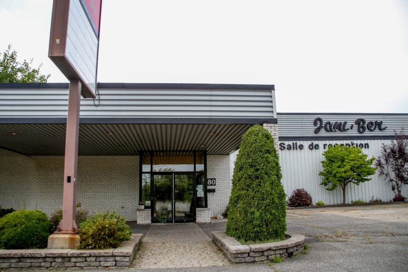 La salle municipale Jani-Ber est mose à disposition et désignée comme clinique d'évaluation par le CISSS Montérégie-Est.