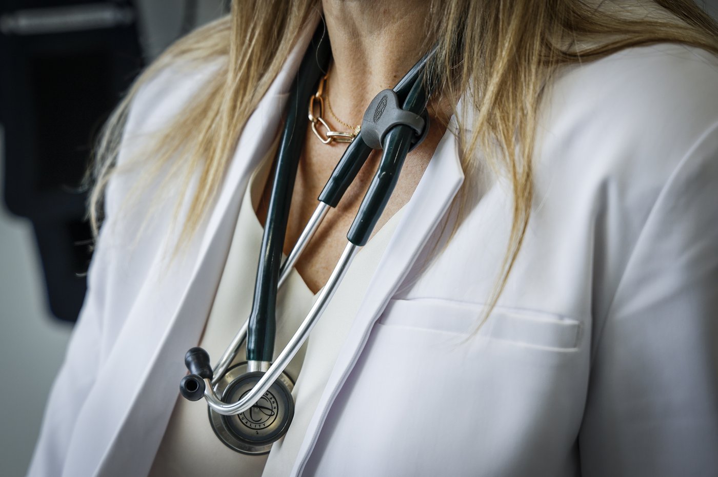 Les mesures pour attirer les nouveaux médecins de famille en région fonctionnent