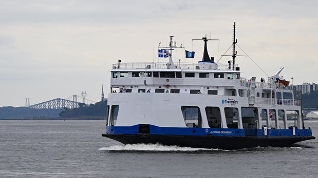 Une grève perturbe les activités de cinq traverses au Québec jusqu'à mardi soir
