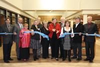 L'inauguration de la bibliothèque a été faite par Sylvie Surprenant, la mairesse de Sainte-Thérèse, entourée des conseillers municipaux Luc Vézina, Normand Toupin, Marie-Andrée Petelle, de  Christine Dufour,  adjointe au chef module bibliothèque, des conseillers Patrick Morin et Denise Perreault-Théberge et à sa gauche de  Lise Thériault, chef module bibliothèque, Yves Woodrought, architecte,  Jean-Marc Parent, conseiller en développement culturel du MCCFQ et Vincent Arseneau, conseiller municipal.