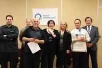 Sept des 11 membres de l'exécutif (de gauche à droite): Jonathan Lepage, représentant jeune, Mario Couture, conseiller, Alain Marginean, conseiller, Joanne Céré, trésorière, Chantale Paquette, secrétaire, Mario Charron, président et Raymond Archambault, vice-président à l'organisation et à la mobilisation.
