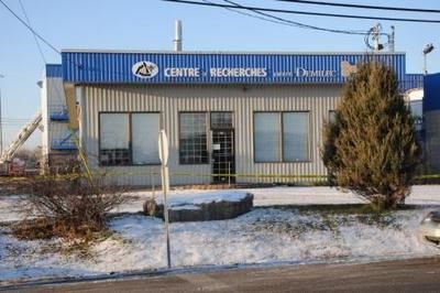 L'incendie qui a fait rage à l'usine Demilec de Boisbriand a été causé par la surchauffe d'un réacteur servant à produire une réaction chimique afin d obtenir de la mousse isolante.